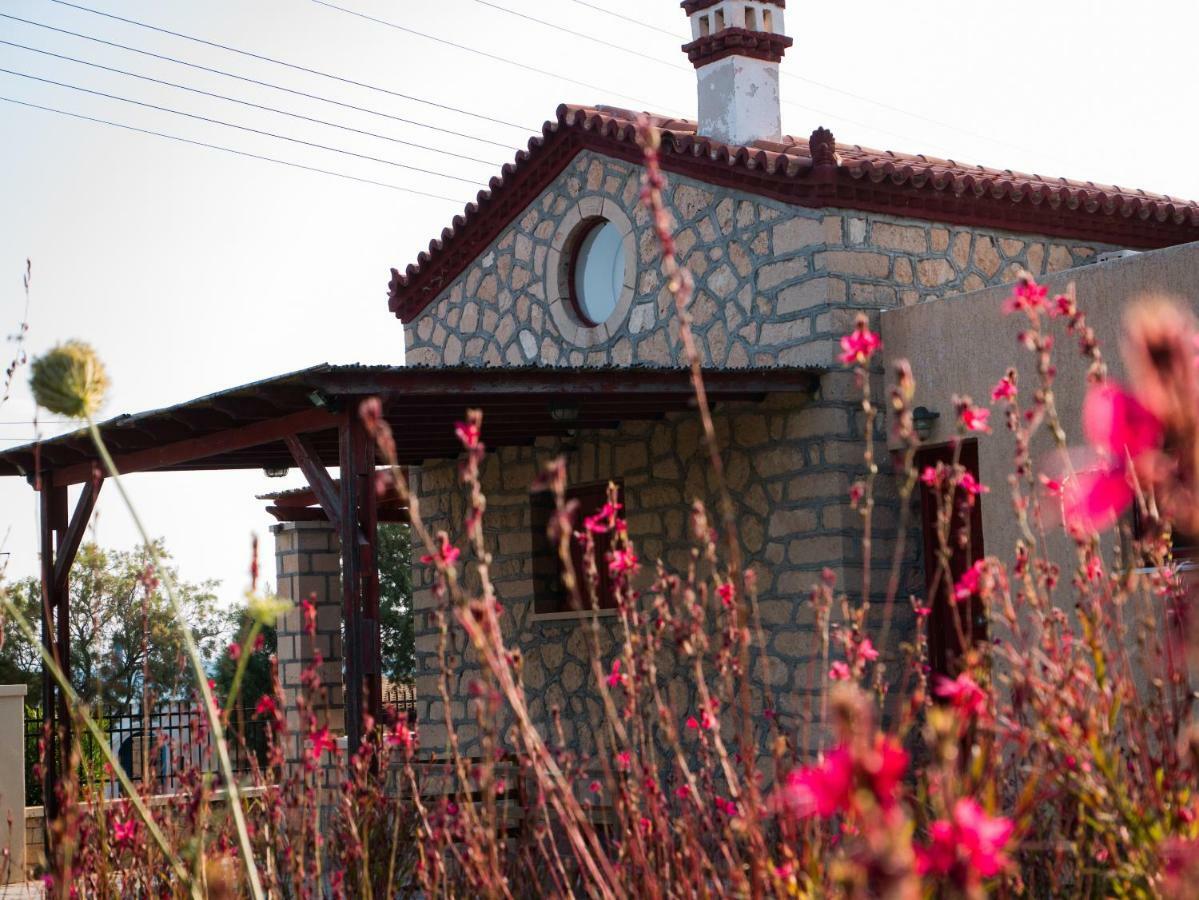 Vila Stone House Khloi Exteriér fotografie
